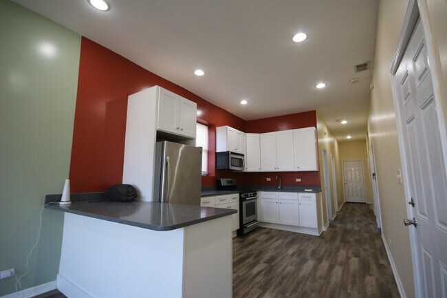 Foto del edificio - 2701 W Harrison St