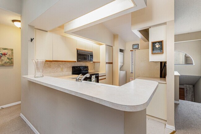 Foto del edificio - 1089 Country Club Dr