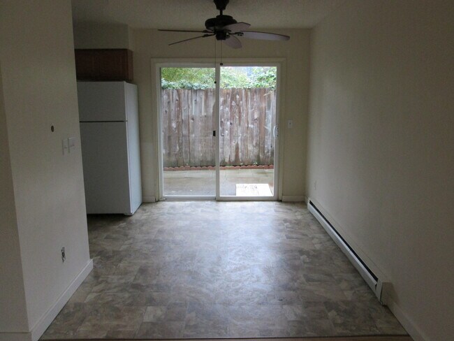 Foto del edificio - 9509 SW Hall Blvd