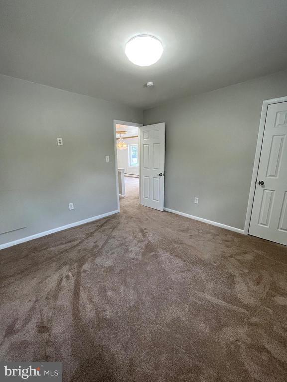 Building Photo - 13225 Hawthorn Ln