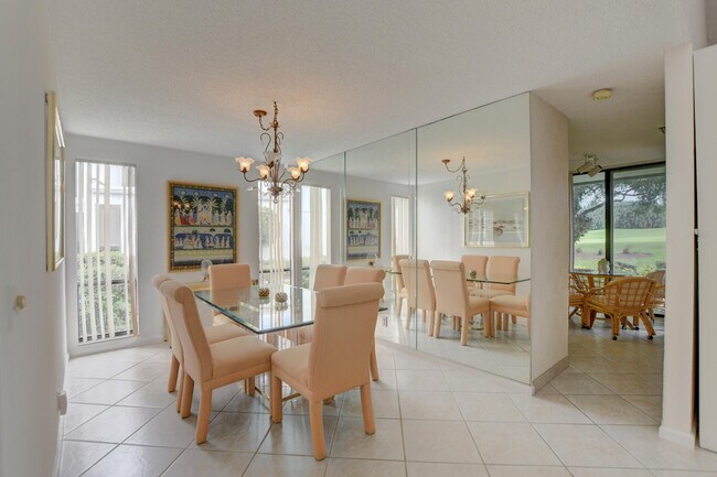 Foto del edificio - 20000 Sawgrass Ln