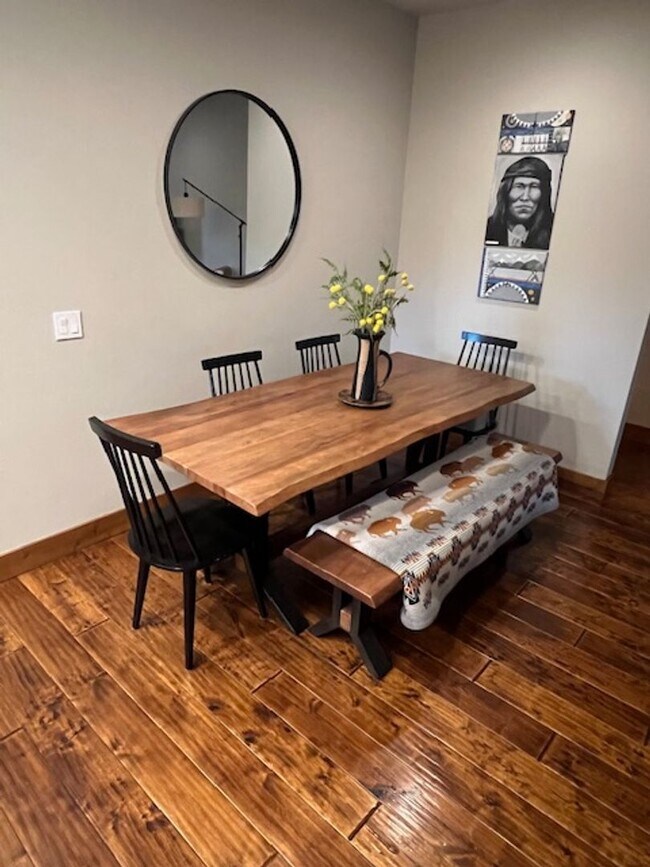 Foto del edificio - Fabulous Furnished Monterra 2 bd Condo