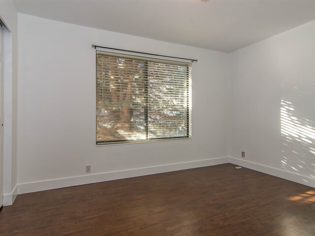 Building Photo - 963 E Springcrest Ct