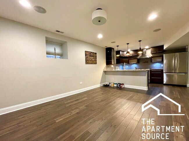Foto del edificio - 2310 N Leavitt St
