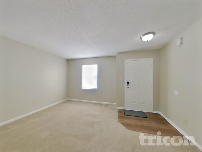 Foto del edificio - 13460 N Carwood Ct