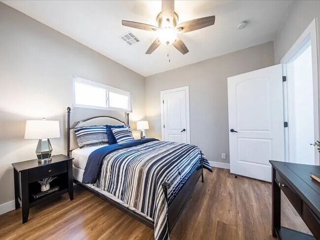 Foto del edificio - Available 9/15/2026 - Please do not disturb current occupants.  This home is shown by by appointm...