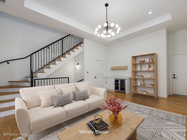 Foto del edificio - 842 N Wolcott Ave