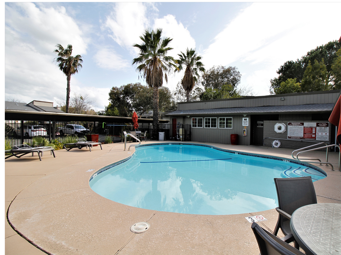 Lynwood Knolls Apartments Vacaville, CA