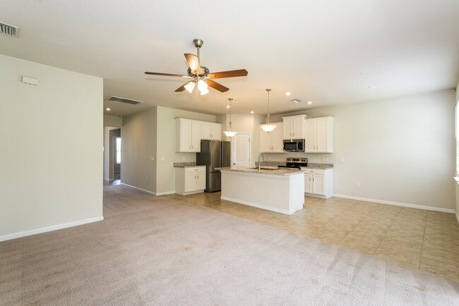 Building Photo - 18424 Hunters Meadow Walk