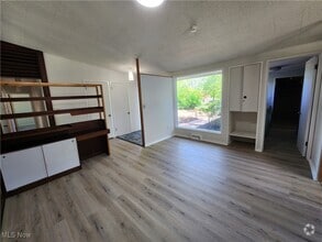 Building Photo - 24160 Buckhurst Dr