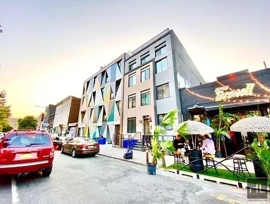 Building Photo - TROUTMAN STREET