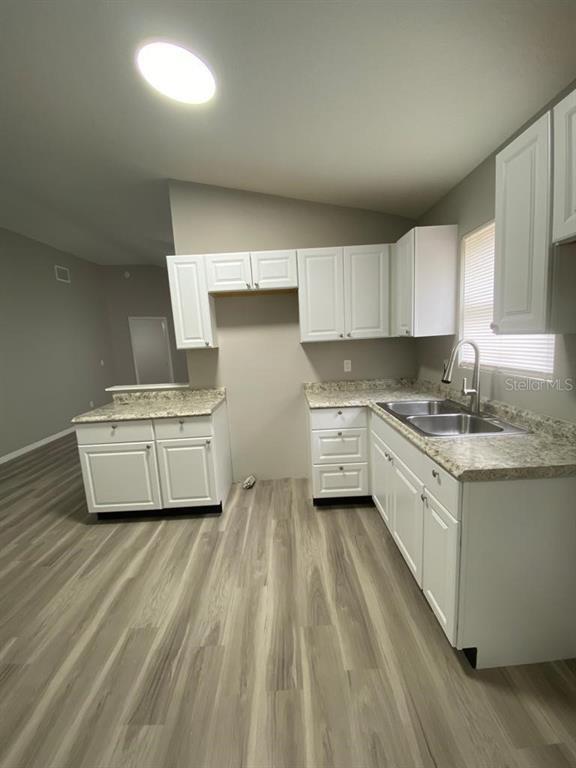 Foto del edificio - 5444 Wood Crossing St