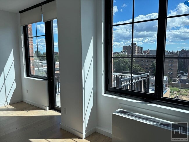 Building Photo - NORTHERN BOULEVARD