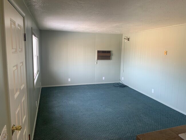 Foto del edificio - 296 E 4th S