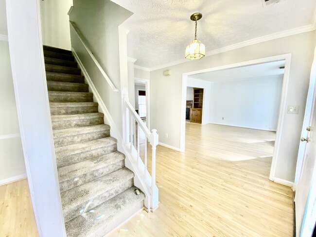¡Vestíbulo - 2160 Heritage Trace Ln