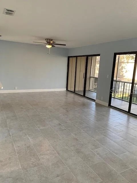 Living Room - 429 Sheoah Blvd