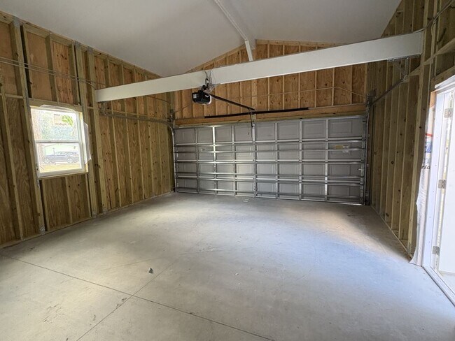 Building Photo - 19419 Tarpon Woods Ct