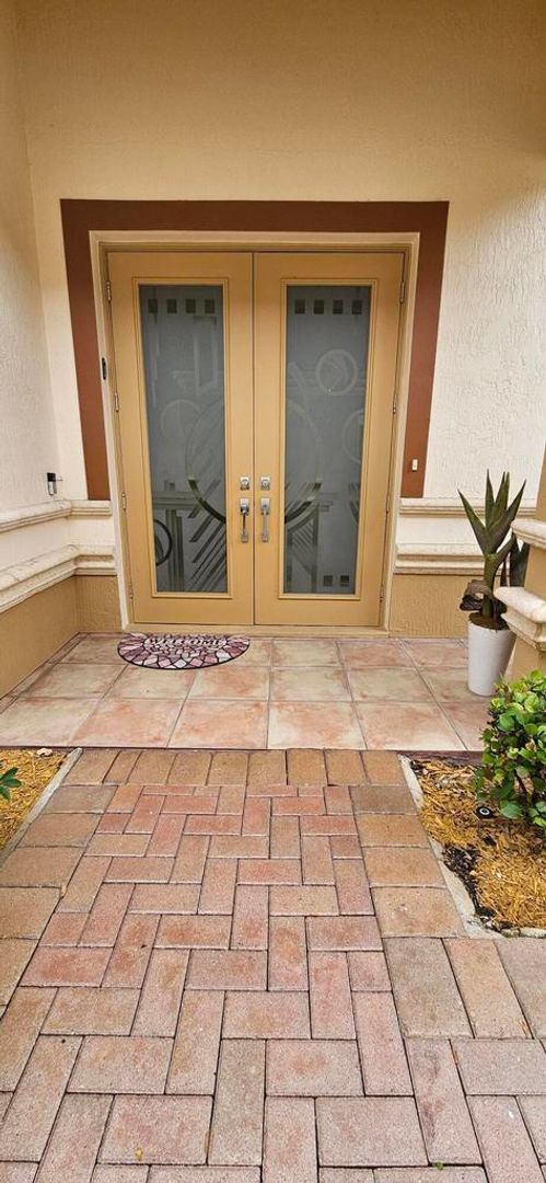 Foto del edificio - 16117 Emerald Estates Dr