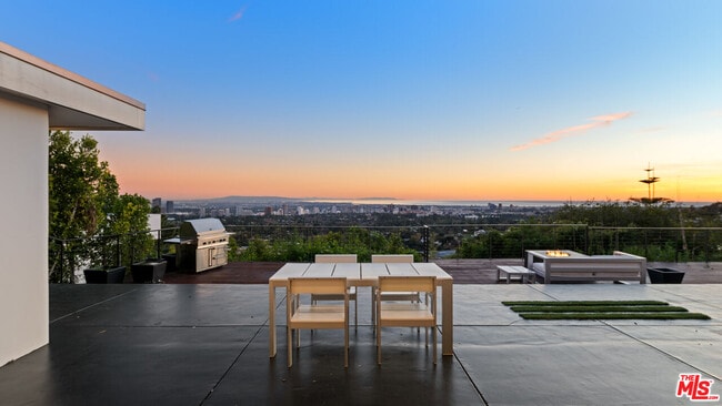 Foto del edificio - 10134 Angelo View Dr