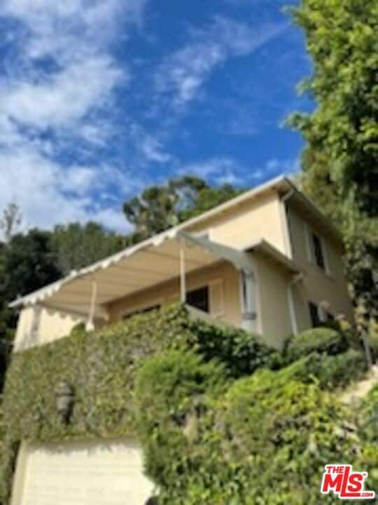 Building Photo - 8967 St Ives Dr