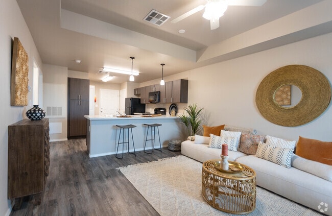 2BR, 2BA - 933 SF - Apex Villas