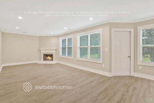 Foto del edificio - 2449 Raven Cir