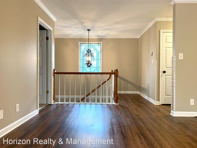 Building Photo - 3 br, 3 bath House - 2009 Sweetbriar Dr