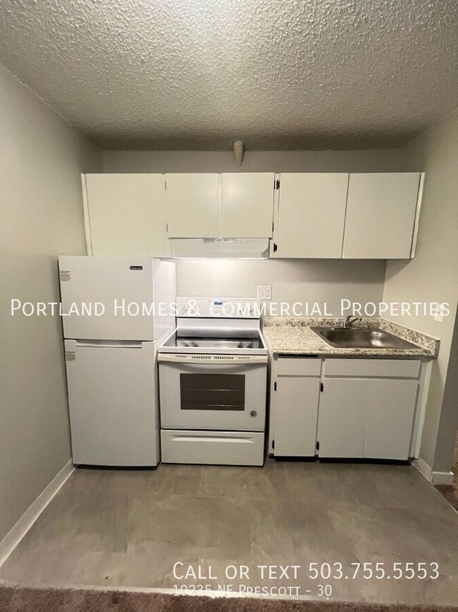 Building Photo - Parkrose Terrace