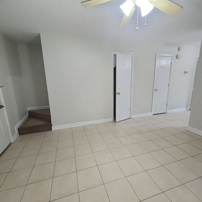 Building Photo - Surfside Beach Townhome- Long Term Rental