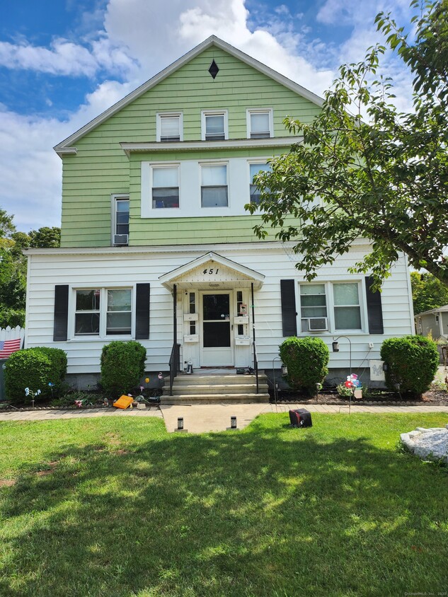Primary Photo - 451 Circular Ave