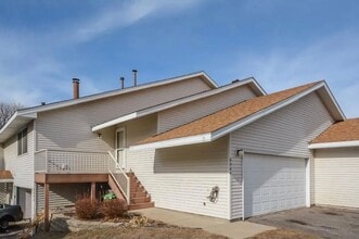 Building Photo - 8004 Timber Lake Dr