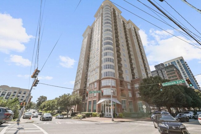 Building Photo - 325 East Paces Ferry Rd NE