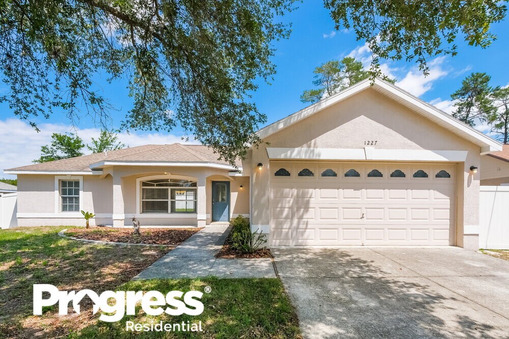 Foto principal - 1227 Aladdin Rd