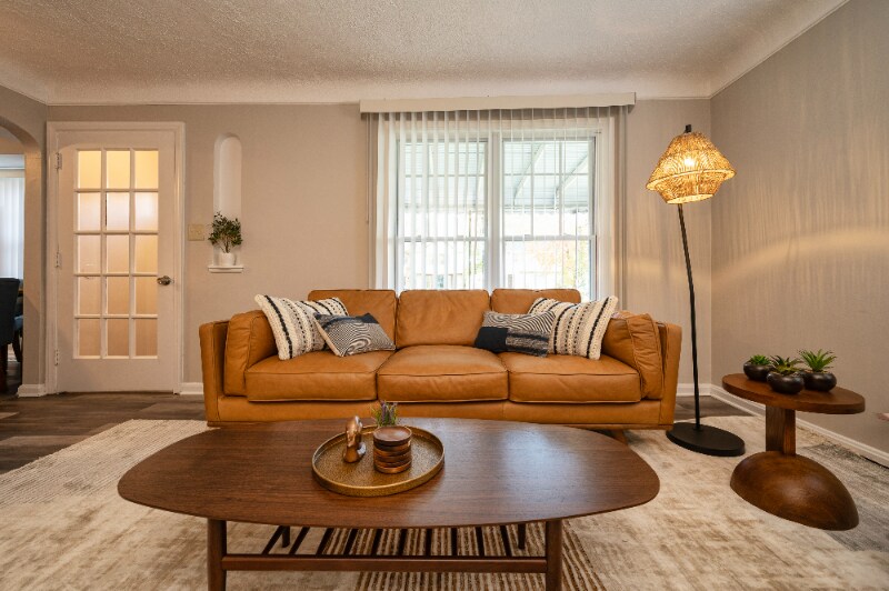 3722 Bainbridge Rd Cleveland Heights, OH 44118 – photo 4