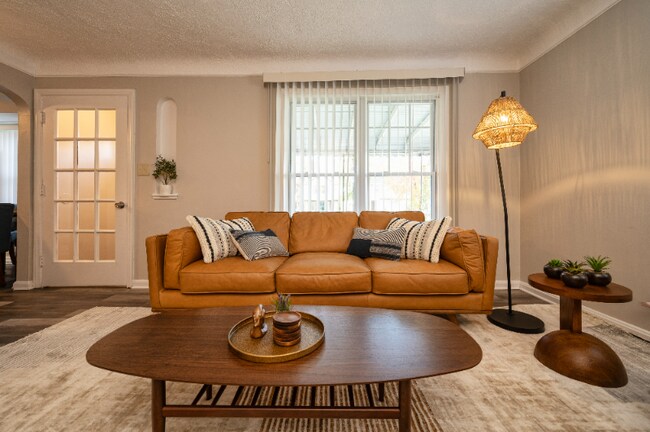 Foto del edificio - 3722 Bainbridge Rd