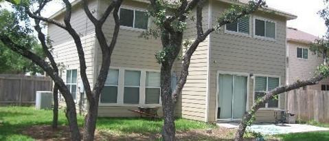 Foto del edificio - 16216 Ike Ln