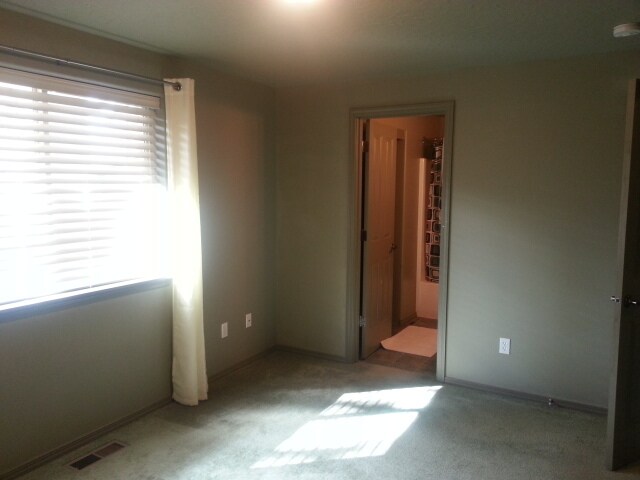 Foto del edificio - 16457 Cassidy Dr