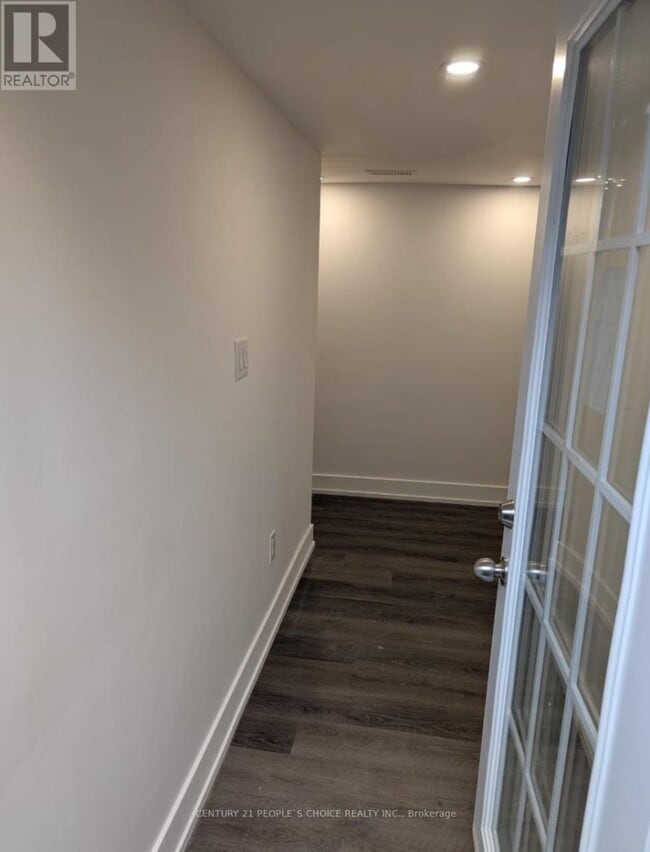 Building Photo - 157 Tulloch Dr