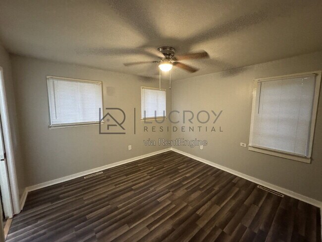 Building Photo - 2749 W Benwood Dr