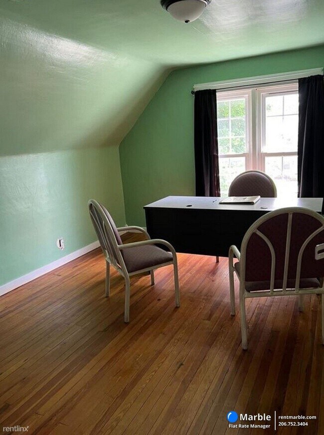 Foto del edificio - 3 br, 2 bath House - 510 Jackson St 1
