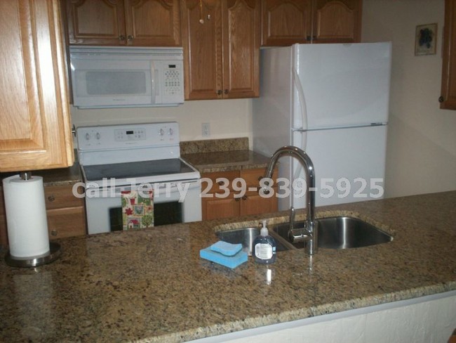 Building Photo - 9380 Lennex Ln