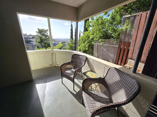 Photo - Downstairs unit of House - 2br/1ba/1pkg Kaimuki area