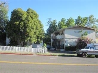 Foto principal - 2164-2176 Placer St