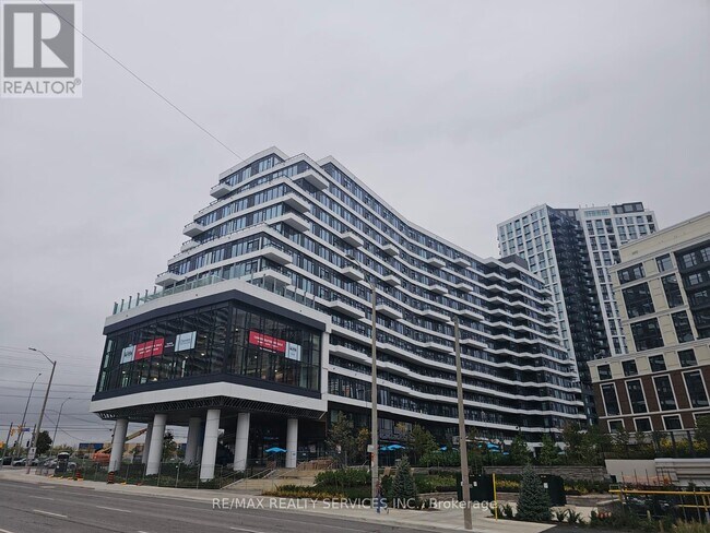 Photo du bâtiment - 2485 Eglinton Ave W