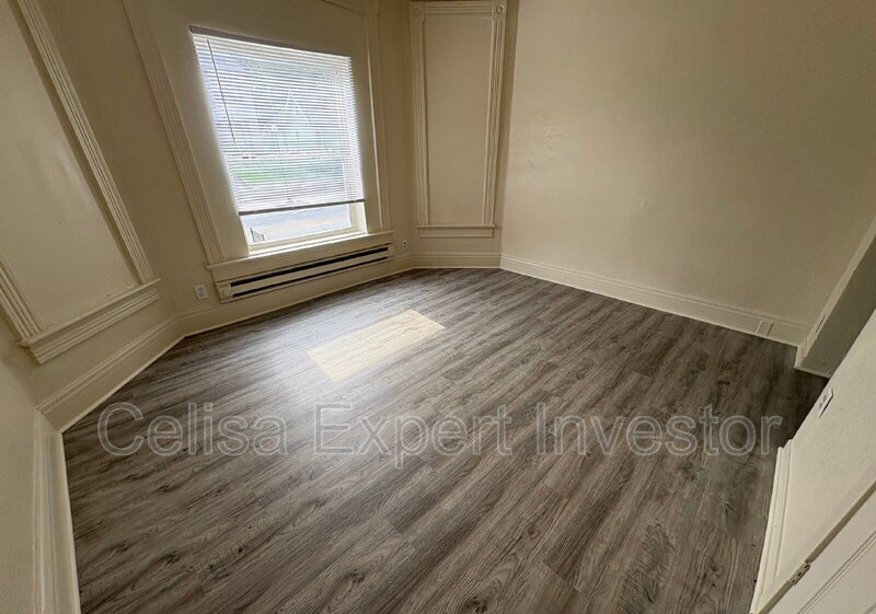 Foto principal - 2120 Broadway