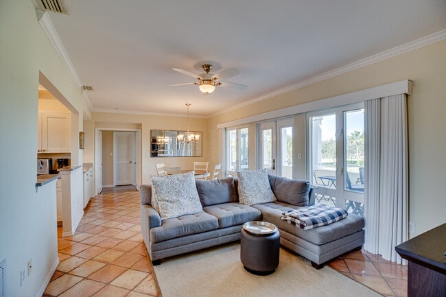 Building Photo - 5060 Harmony Cir