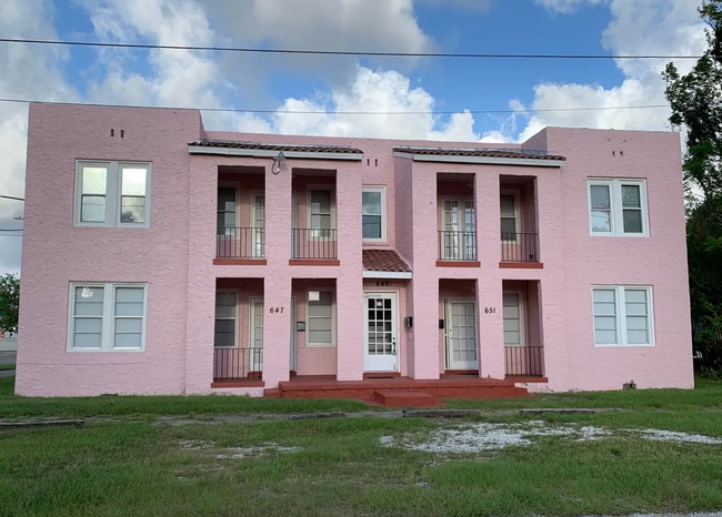 Building Photo - 649 Copeland St