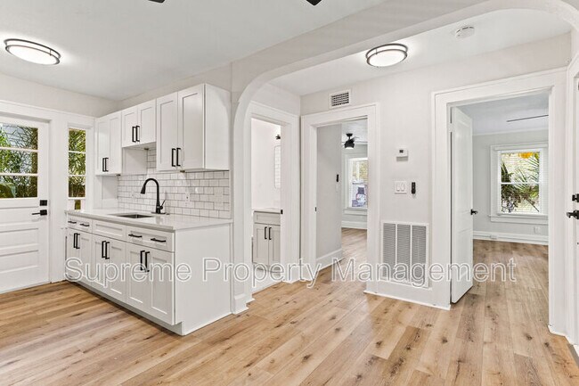 Foto del edificio - 1151 34th St N