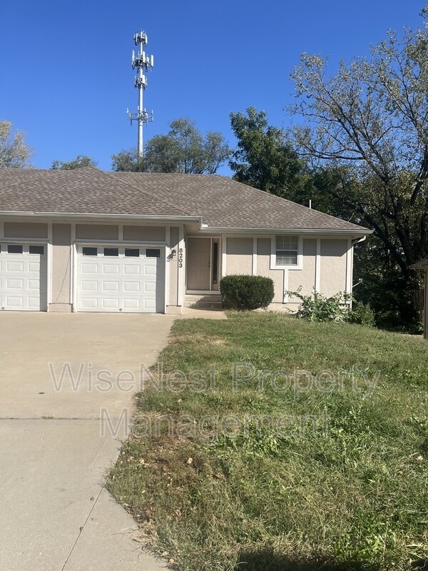 Building Photo - 8203 Woodson Dr