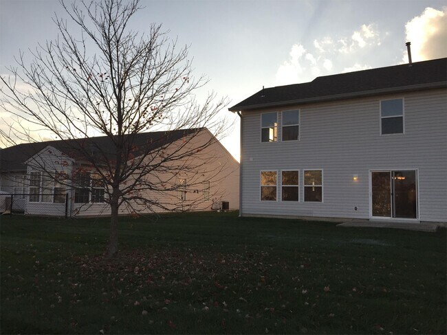 Building Photo - 235 Clear Branch Dr